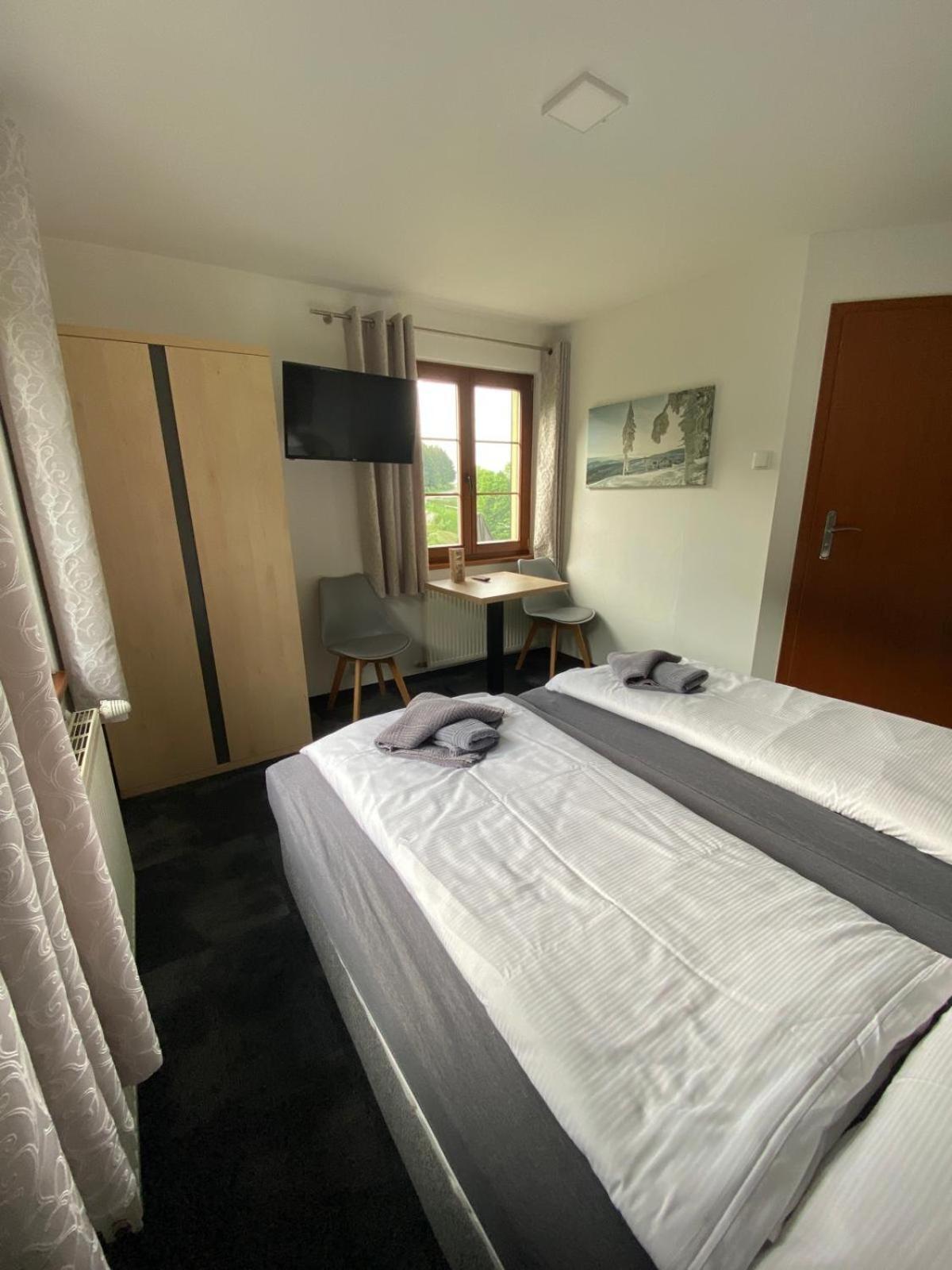 Ferienwohnung Pod Orlicą Duszniki Zdrój Zimmer foto